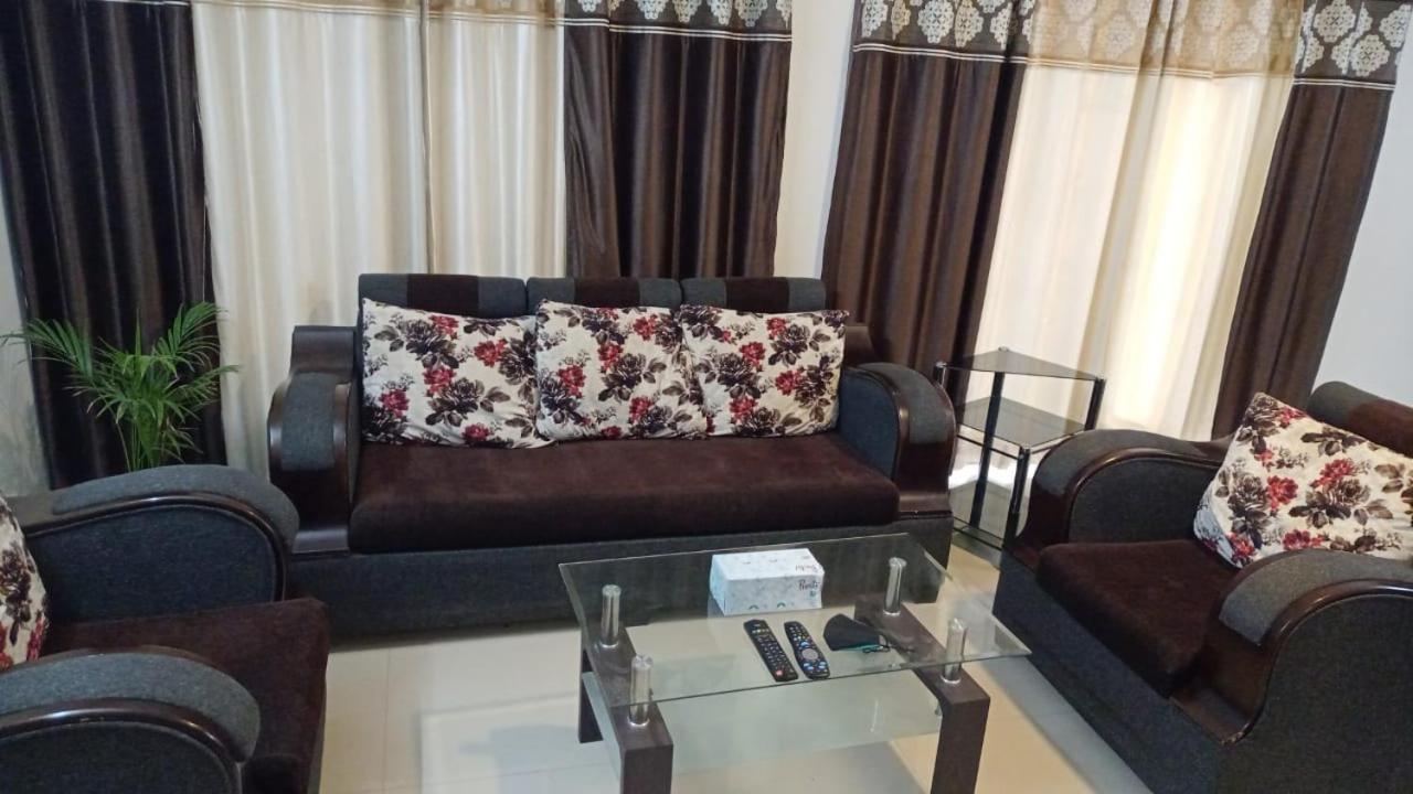 Elegant Premium Service Apartment In Kalyani Nagar, Pune Pune